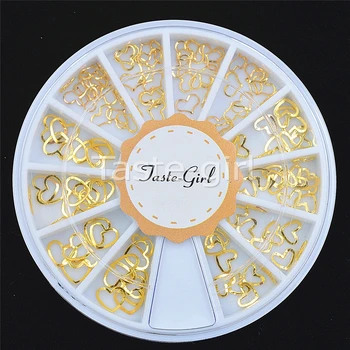 2 Размера на златното 3D метален кух сърцето дизайн рамка за окачване на колелото Декорация За Нокти красотата Маникюр Инструменти За Стайлинг аксесоари